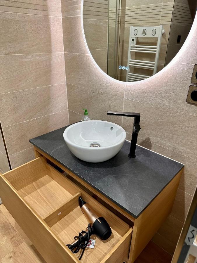 Les Appartements Du Palais Каркасон Екстериор снимка